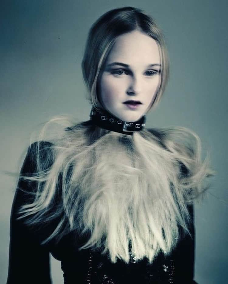 ジル・スチュアートさんのインスタグラム写真 - (ジル・スチュアートInstagram)「“I’ve never fallen from quite this high falling into your ocean eyes” -Billie Eilish . Jean Campbell by Paolo Roversi for Vogue Italia, March 2014 . #billieeilish #jeancampbell #paoloroversi #darkness #vogueitalia #fashion #photography #inspiration」5月20日 1時13分 - jillstuart