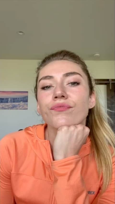 ミカエラ・シフリンのインスタグラム：「I am FINALLY able to announce that I’m accepting the #ALLINCHALLENGE (thanks to @cocogauff for nominating me!!)! It may not be @prattprattpratt’s (@jurassicworld Dominion) get “Eaten By A Dinosaur” challenge (which I’m tempted to bid on myself), but I’m super excited about this package! I’m offering a VIP, once-in-a-lifetime experience to the World Cup at @killingtonmtn, behind-the-scenes access to my @atomicski race and service team, a full Atomic gear set-up, a full access @ikonpass, my signature @oakley goggles, @usskiteam gear and more!! 🤯  Let’s come together to help the most vulnerable during this difficult time and provide food to those in need—kids, elderly and frontline heroes. I challenge @adaripp, @kttunstall, @michaelfranti, and @joelmchale to go ALL IN! Hit the link in my bio to bid/learn more. @allinchallenge」