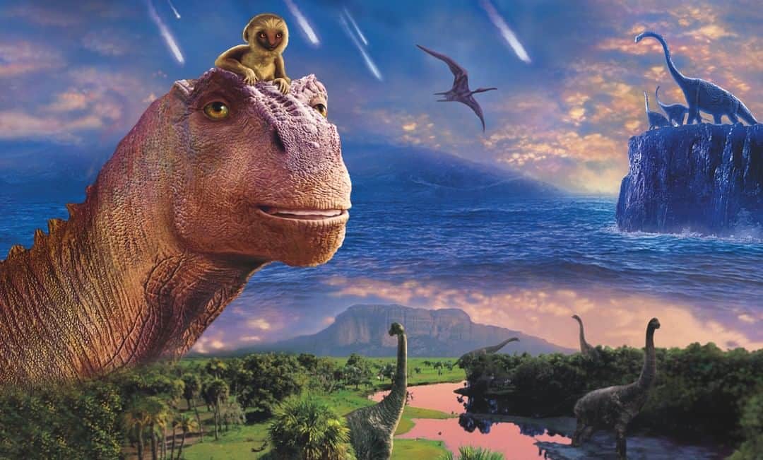 Disneyさんのインスタグラム写真 - (DisneyInstagram)「A prehistoric celebration. Happy 20th Anniversary to Dinosaur! Streaming on #DisneyPlus.」5月20日 2時00分 - disney
