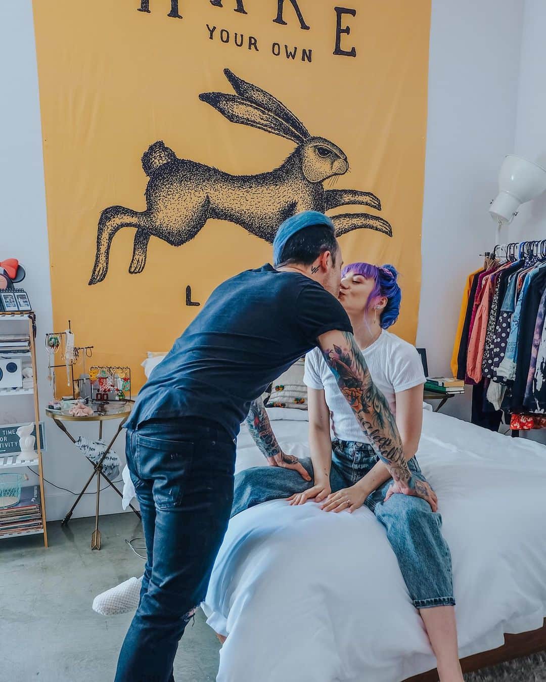 ニック・マーティンのインスタグラム：「Hi. I love this woman right here. Just want to express my appreciation & love. And since I’m here, how’s everyone holding up out there? Is this thing on? I just noticed I need to get that little naked part of my arm tattooed. I can’t stop looking at it now. #muchlove」