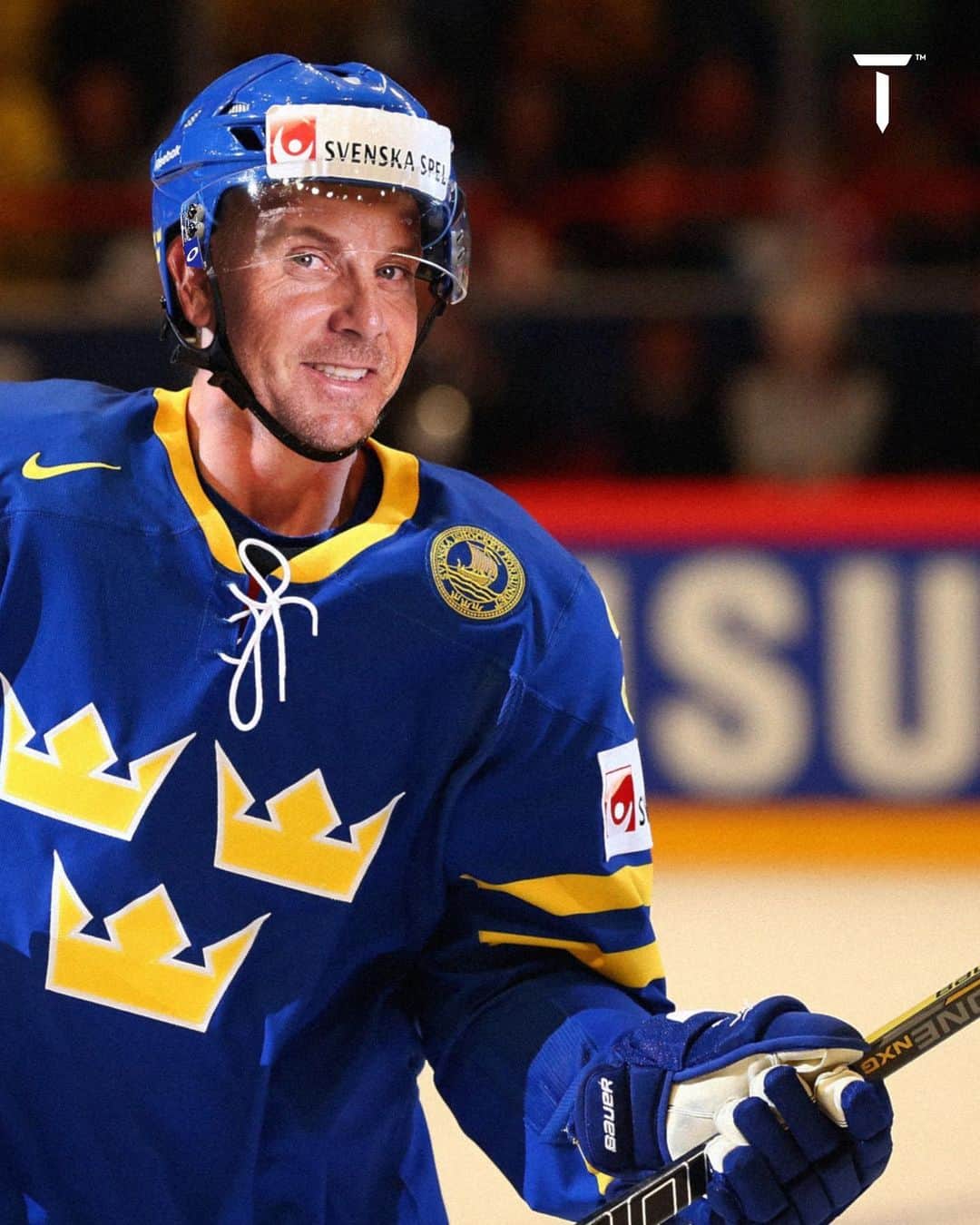 ヘンリク・ステンソンのインスタグラム：「During the break I've found my true calling. Winter Olympics 2022 here I come! @akillorn17 , Viktor Hedman, Anton Strålman, @tblightning and Nicklas Lidström, do you think I will look good in a mullet?」