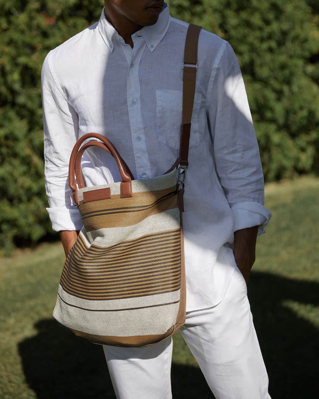 ウォントのインスタグラム：「A look through the archives to Spring Summer 2018—featuring the timeless O'Hare tote.  #wantlesessentiels #oharetote」