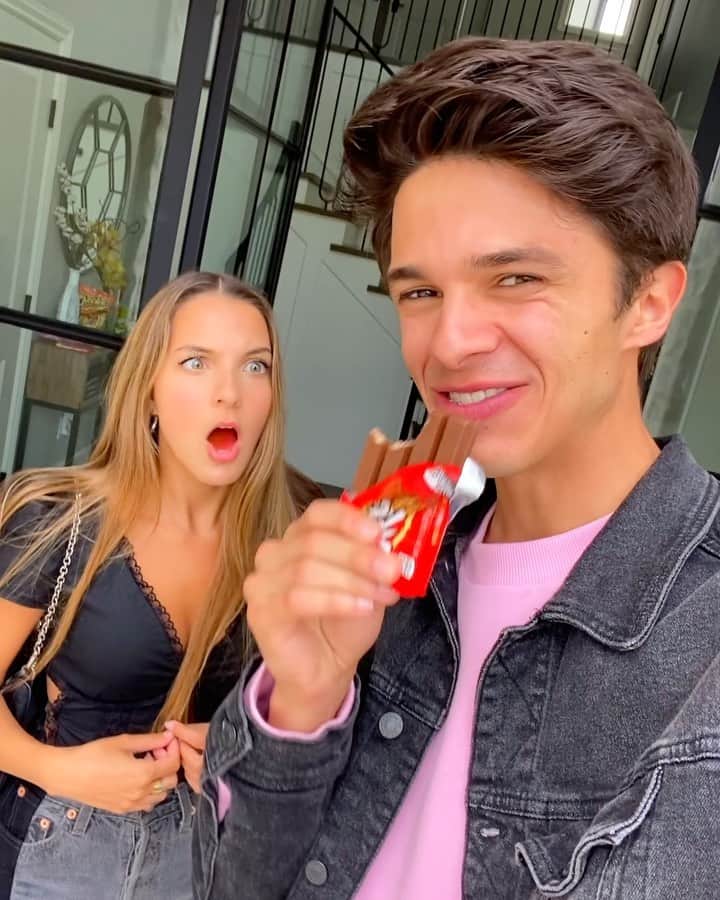 Brent Riveraのインスタグラム：「Making my friends cringe😬😂 @benazelart @lexibrookerivera @jeremyhutchins @andrewdavila_」