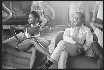 James Bond 007さんのインスタグラム写真 - (James Bond 007Instagram)「Behind the scenes on the Bond (Sean Connery) vs Bambi (Lola Larson) and Thumper (Trina Parks) fight from DIAMONDS ARE FOREVER (1971). Director Guy Hamilton said: “I saw some gymnasts doing these somersaults and it’s beautiful to watch. What if one of those girls were to do some flips and kick you in the teeth, you wouldn’t stand a chance.”」5月20日 3時30分 - 007