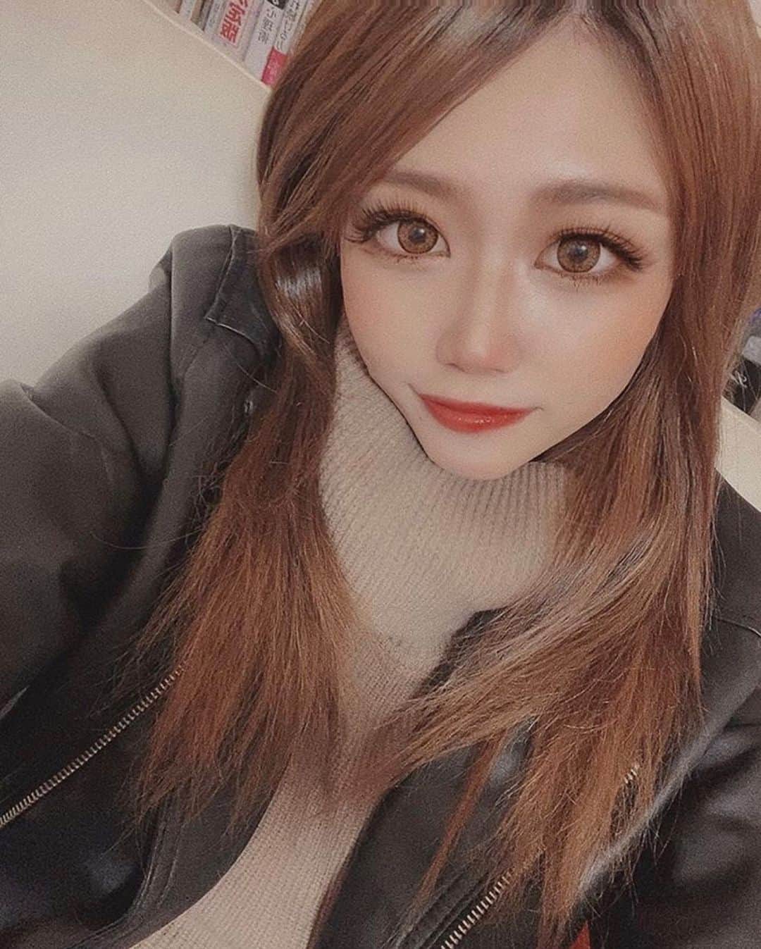 神出鬼没の【キャバ図鑑】のグルメインスタ