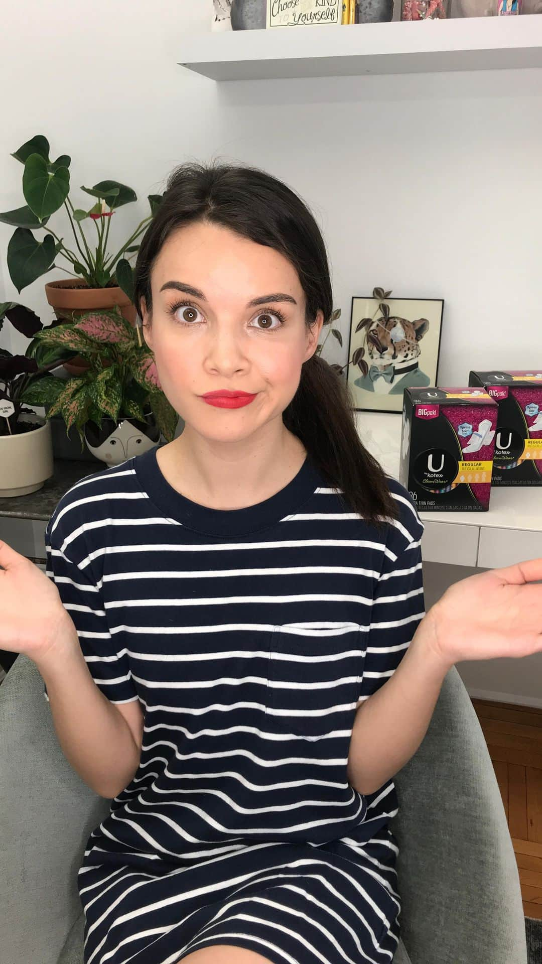 イングリッド・ニールセンのインスタグラム：「🔴 Do you have a period? Do you know someone who has a period? 🔴 Then this video is for YOU. Please share with a friend to spread the word about the importance of CARES Act and getting access to period supplies! 📢In need of period products or want to help those who are? Visit UbyKotex.com for information and resources! #WithUSheCan @UbyKotex」