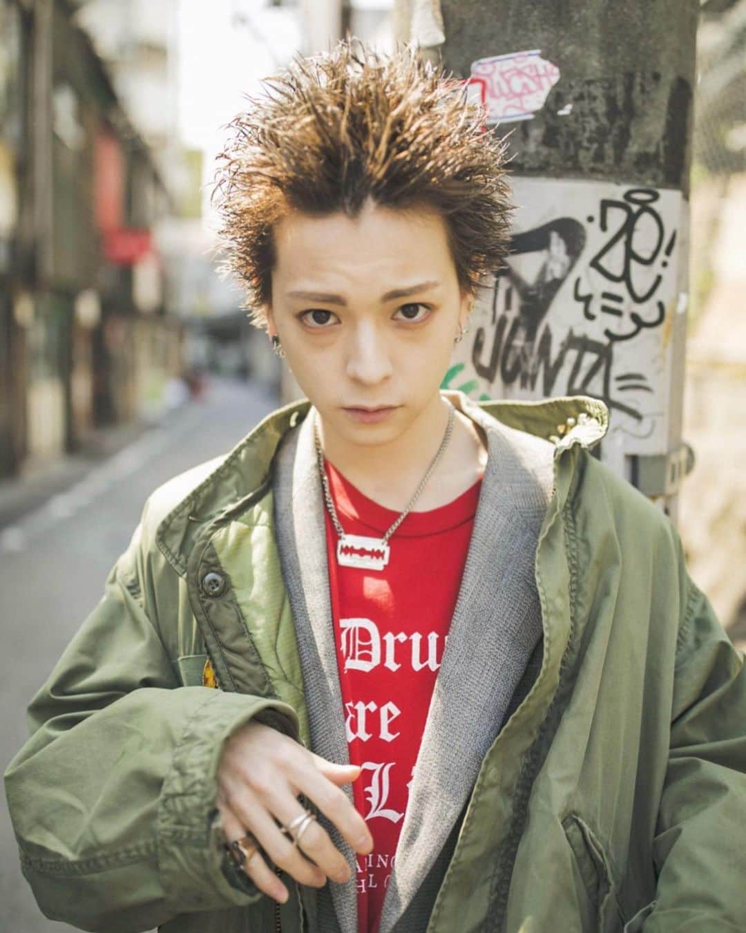 中村トメ吉さんのインスタグラム写真 中村トメ吉instagram Men S Preppy6月号 巻頭goald特集のスタイル 適当な少し古臭いザクザクショートウルフ ツーブロ無しのカットのみでセットは2分 Tk From Peo いつもありがとう Goald メンプレ Menspreppy