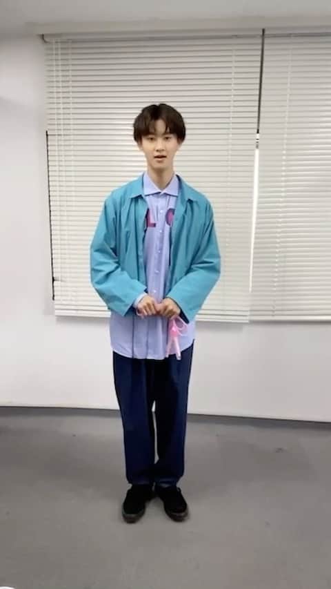 M!LKオフィシャルInstagramのインスタグラム：「本日は「曽野式持久力トレーニング」🏃‍♂️ おうちに縄跳びがあれば、是非ご一緒に✨ みなさんもスマホで曲を流しながら、おうち時間を楽しく🏠🎵 #MILK体操 #サラブレッド御曹司CITYBOY #曽野舜太」