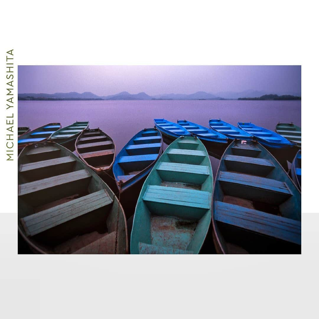 Michael Yamashitaさんのインスタグラム写真 - (Michael YamashitaInstagram)「Boats await customers along the shore of Tongli Lake. Known as the “Venice of the East,” Tongli and the surrounding areas have a vast system of canals, rivers, and lakes connected to the Grand Canal of China.  This and many other prints are now available through the @thephotosociety flash sale for only $100 until June30th.  The Photo Society is donating a portion of proceeds to @DirectRelief, a charitable organization working in the U.S. and internationally to equip doctors and nurses with life-saving medical resources to care for the world's most vulnerable people, especially in the midst of the COVID-19 pandemic. With each print sold, Direct Relief will receive 50% of the proceeds — you have the option to make additional direct donations on the Print Sale website. Each collectable flash sale print has a 6.5” x 9.5” (approx.) image size on an 8.5” x 11” fine art paper. @EpsonProPhotography technology was chosen to produce the print for the highest quality and print permanence. Each print is signed with an acid-free, pigment-based pen for the greatest permanence on the front border. Prints are available at www.thephotosocietyprints.org or the link in my profile.  #ThePhotographicPrint #directrelief #covidrelief #MichaelYamashita #Tongli #Suzhou #Jiangsu #Wujiang」5月20日 4時44分 - yamashitaphoto