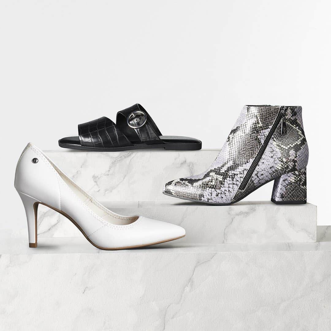 ロック&リパブリックのインスタグラム：「When it’s time to break out real shoes again, you’ll be ready. 😍#Kohls #SimplyVera #tuesdayshoesday」