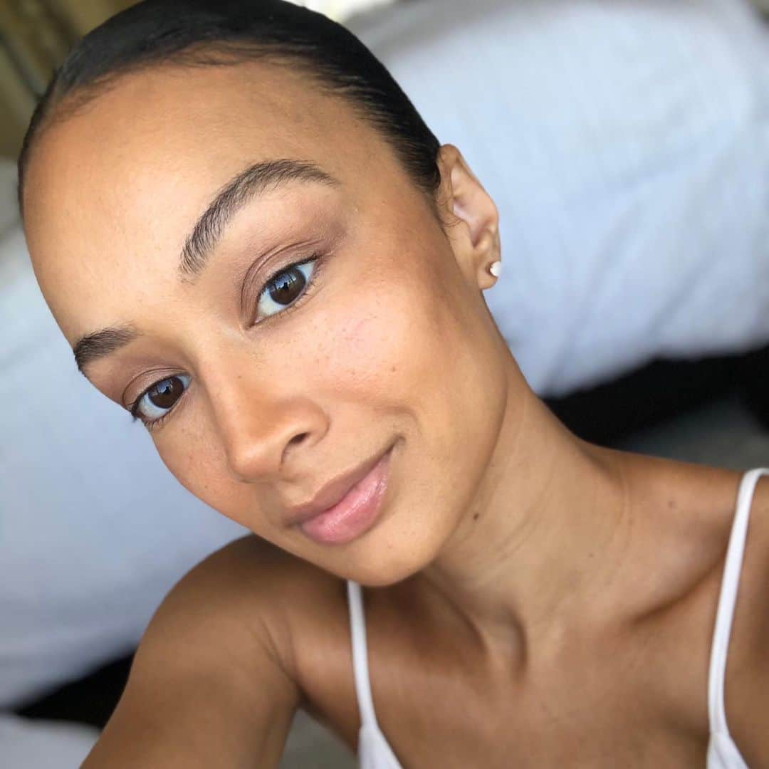 Draya Micheleさんのインスタグラム写真 - (Draya MicheleInstagram)「Head over to @maybelline stories to see how I did my “no-makeup” makeup look with all their goodies. ☺️ #naturalmakeup #daytimemakeup #makeupforbeginners #drugstoremakeup」5月20日 5時17分 - drayamichele