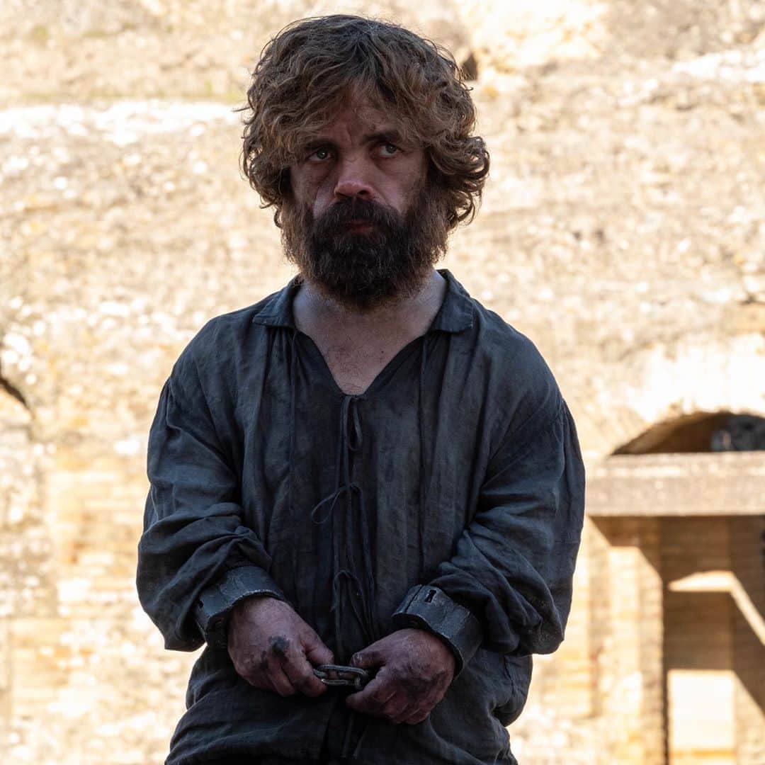 ピーター・ディンクレイジのインスタグラム：「The final episode of Game of Thrones aired exactly 1 year ago, May 19, 2019.」