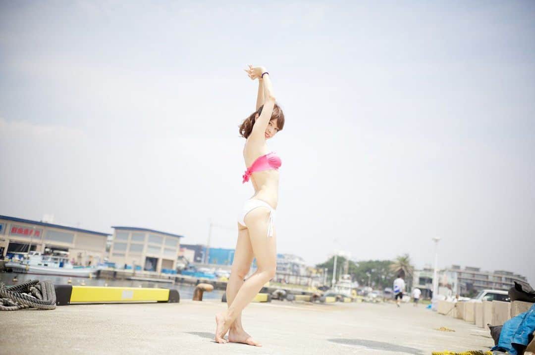 のインスタグラム：「. #2013年 #7年前 .  #bikini #bikinigirl #summer #happy #peace #loveandpeace  #夏 #夏生まれ #夏が好き  #エロで世界を救ってゆきます #世界平和 #゙」