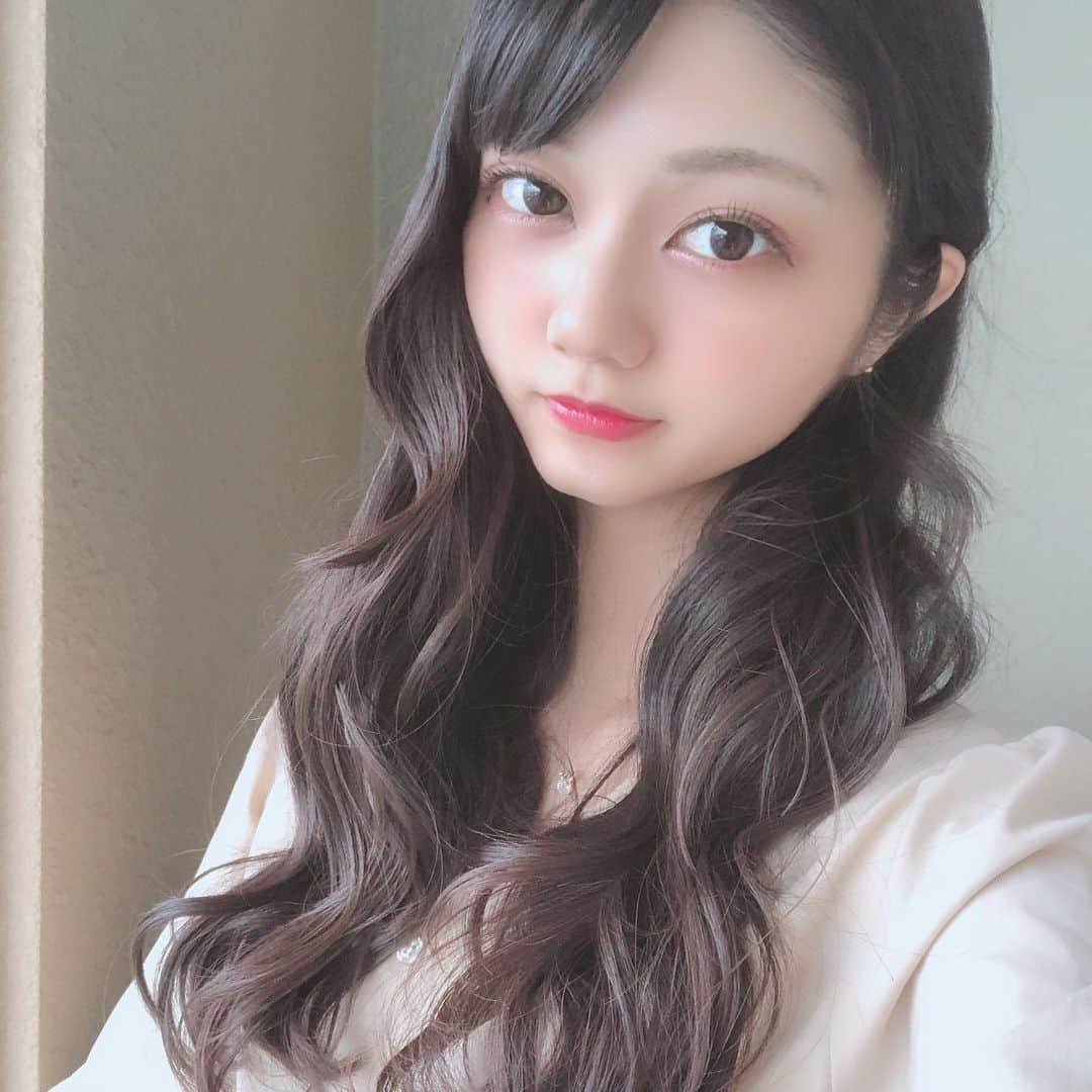 音羽かのん（阿部かれん）さんのインスタグラム写真 - (音羽かのん（阿部かれん）Instagram)「今日ちょっとイメチェンしてみた！ #いえで過ごそう #家で過ごそう」5月20日 19時03分 - karen__abe0202