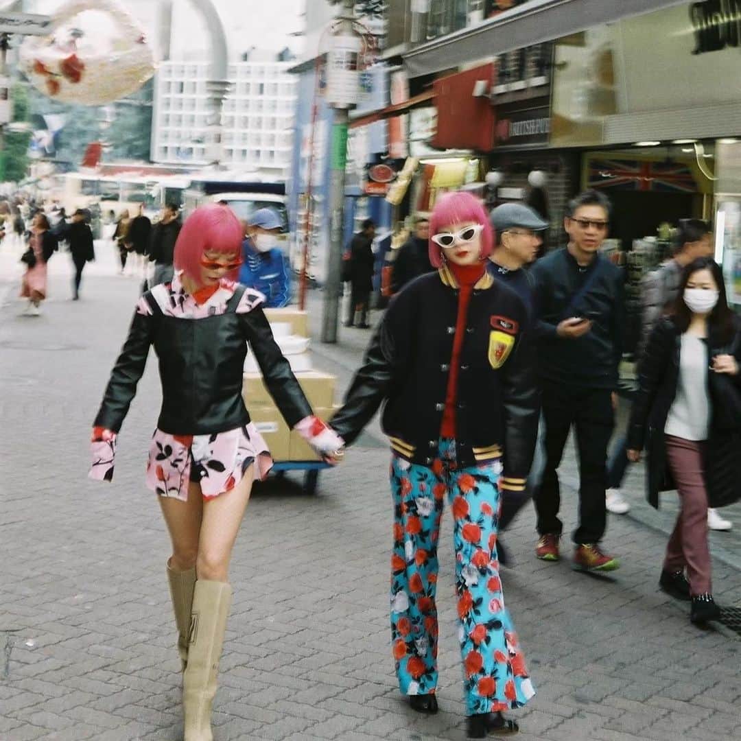 のインスタグラム：「普通の日常が今では幻の様 当たり前は当たり前では無かった 色々失ったとしても、大切な事に 気付けたならそれを大きな一歩にしたいと思う  #beautifulmemories」
