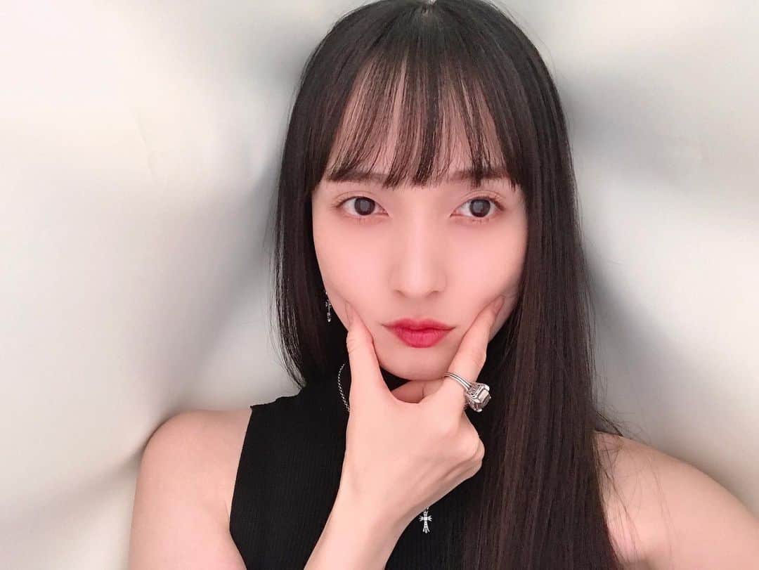 奥村佳恵のインスタグラム：「😈 #アイコン  #profilepictures  #profilepic  #profilephoto」