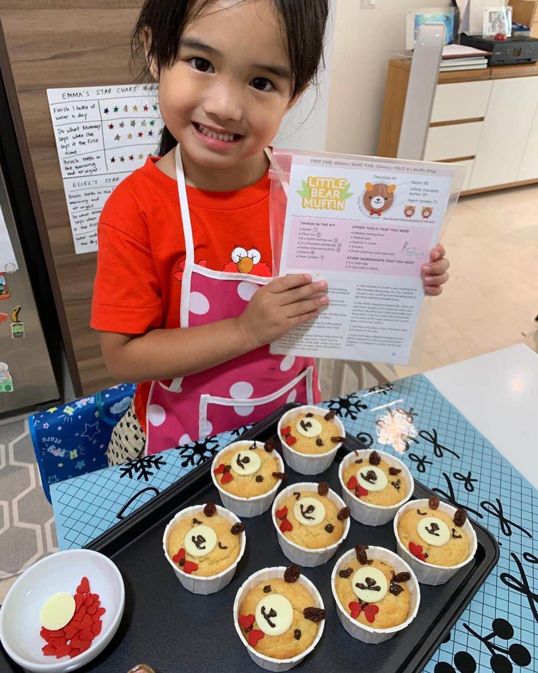 Little Miss Bento・Shirley シャリーさんのインスタグラム写真 - (Little Miss Bento・Shirley シャリーInstagram)「It’s been a week since I launched my baking kits in collaboration with @bakerisingapore.; I cannot tell you how happy I am when I see the creations you guys have made and shared.  And here is the muffin man song we all need to sing before baking 😝  Head over to 𝗵𝘁𝘁𝗽𝘀://𝘄𝘄𝘄.𝗯𝗮𝗸𝗲𝗿𝗶.𝘀𝗴/𝗰𝗼𝗹𝗹𝗲𝗰𝘁𝗶𝗼𝗻𝘀/𝗯𝗮𝗸𝗶𝗻𝗴-𝗸𝗶𝘁𝘀 to orders yours - Link is also in my profile!  Big thank to the following for giving me permission to share these with everyone: @calvinadawn @fattyiwen @cassiadarling @onceasporegirlalwaysasporegirl @msmayanling @realyoga_fairy @wonderland_alicekyler @germ.ms @_irene.ong_」5月20日 13時42分 - littlemissbento