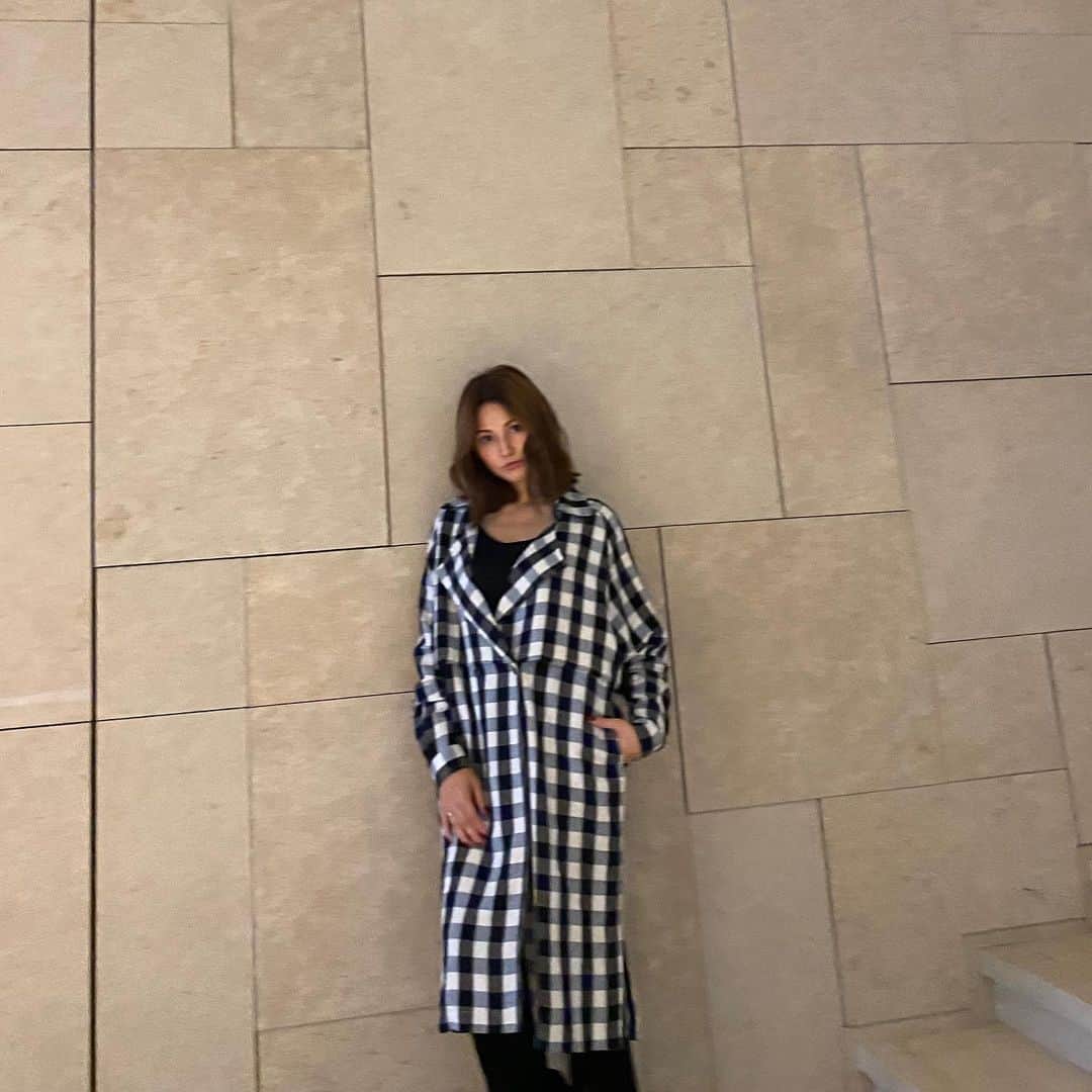 橋本麗香のインスタグラム：「肌寒い今日にぴったり🖤 大好きな @la_marine_francaise_official」