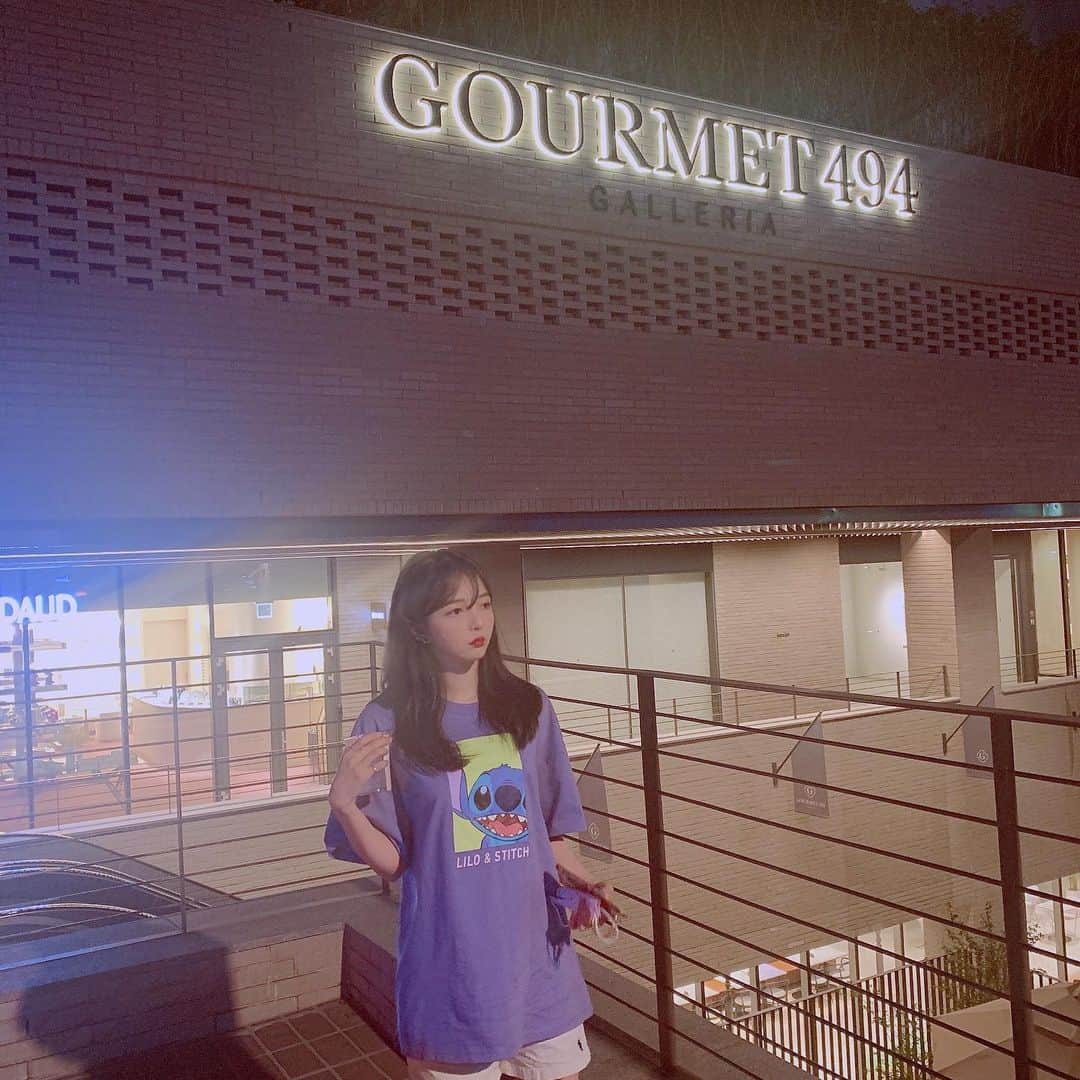 ユジョン のインスタグラム：「저녁에 배고파서 마스크쓰고 대충 나왔다가  찐맛집을 찾았다.... 고메이494에 #땀땀 생김!!!!」