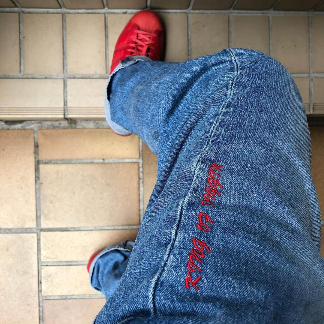 MUROさんのインスタグラム写真 - (MUROInstagram)「本日5月20日は、 ジーンズが誕生した日なんですね〜✨👖 @levis_japan  #1873 #5月20日  #stayjeans」5月20日 14時48分 - dj_muro