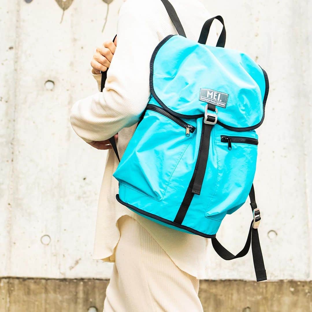 MEI(メイ) のインスタグラム：「5/18(月)18:00～5/21(木)16:59の期間中、MEI楽天市場店でお買い上げの際に、お買い上げ金額の10%分のクーポンを発行します。 ご興味をお持ちの方はプロフィールのURLからアクセスしてください。  MEI 2020 SPRING/SUMMER URBAN collection MEI-000-204001 TASLAN Vertical Back Pack ￥7,900+tax カラー展開：BEIGE, BLACK, BLUE, GREEN, NAVY, ORANGE, PURPLE, YELLOW サイズ：W30×H41×D23.5  #mei #mei_bag #メイ #メイバッグ #backpack #バックパック #recyclednylon #リサイクルナイロン #taslan #sustainable #サスティナブル #outdoor #アウトドア」