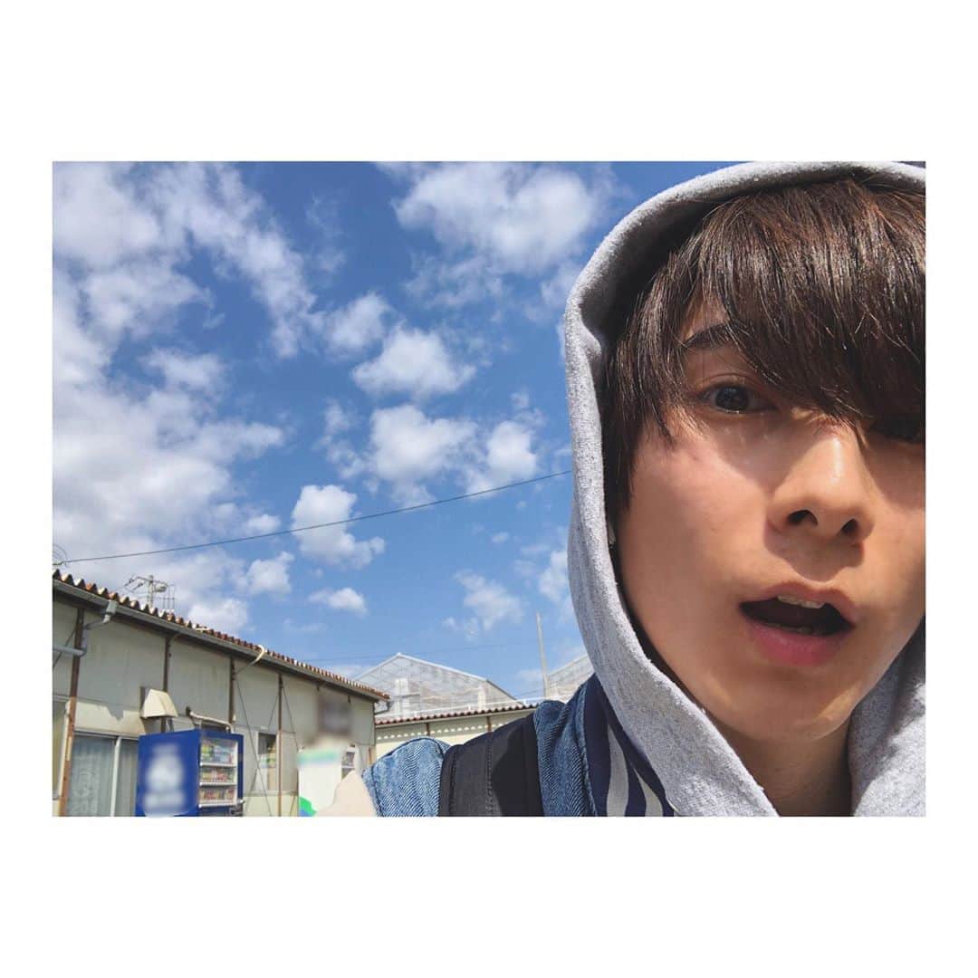 朝田淳弥のインスタグラム：「過去pic. 口、あいてます。  #過去pic」