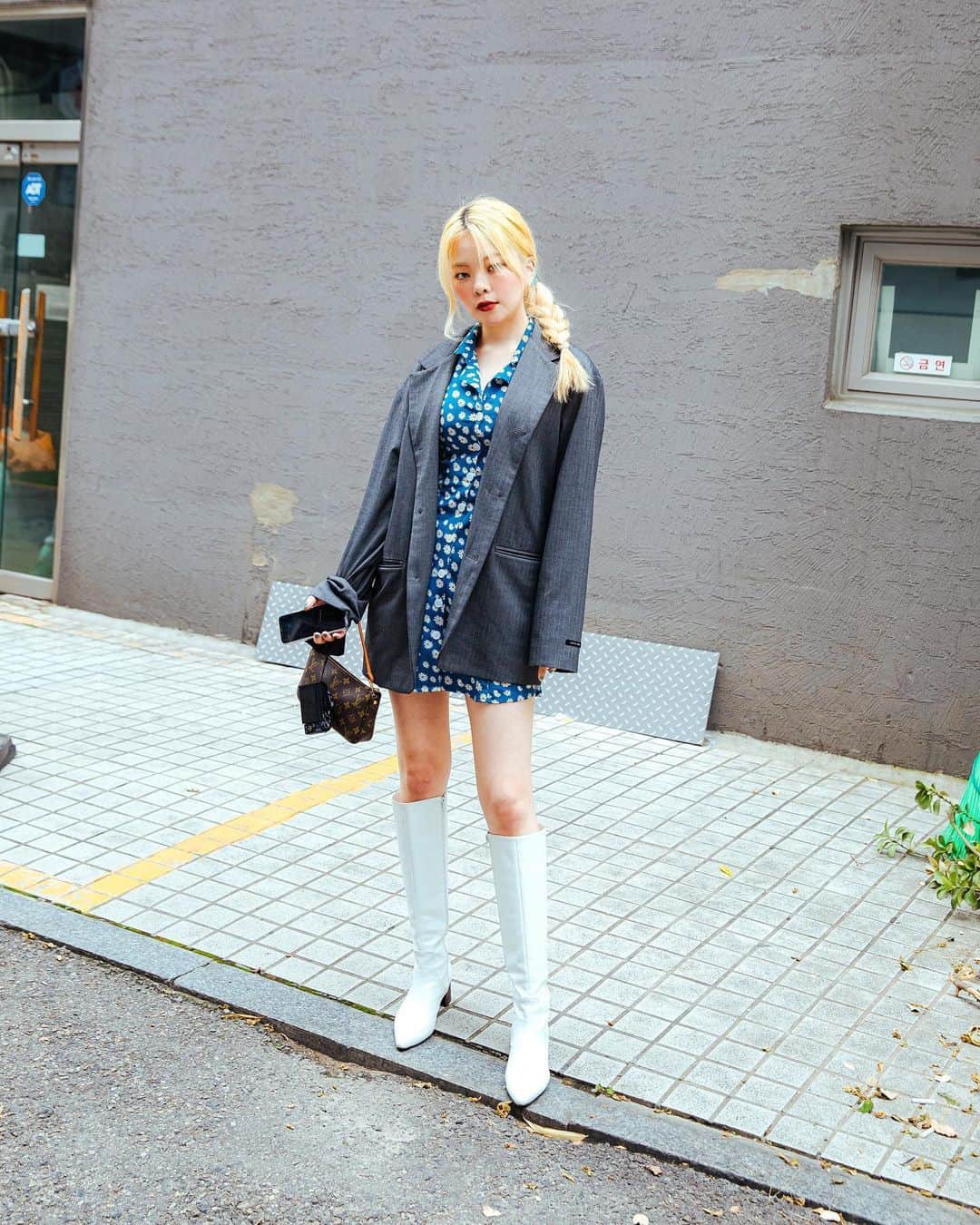 가로수길 , Seoulのインスタグラム：「Street Style Thx @maro__makeup 🔥🔥 메이크업 아티스트 마로님」