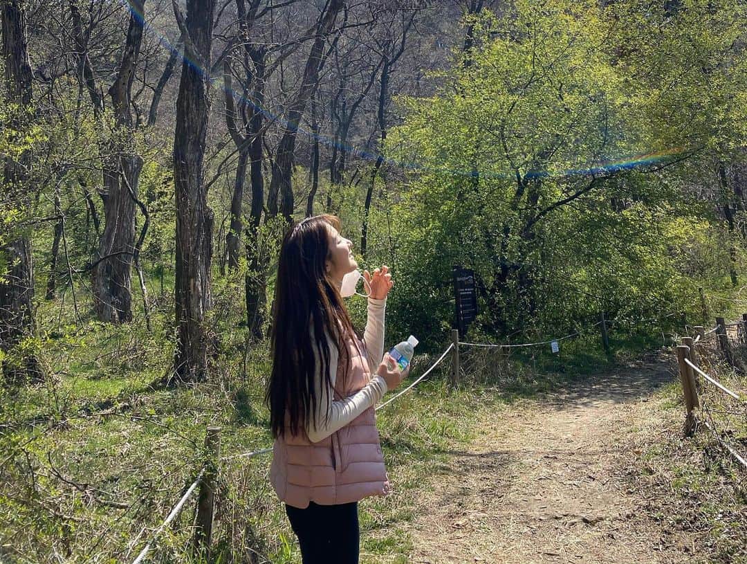 ジヒョン さんのインスタグラム写真 - (ジヒョン Instagram)「☀️ #광합성은좋은것이야」6月4日 12時33分 - jihyunilovee