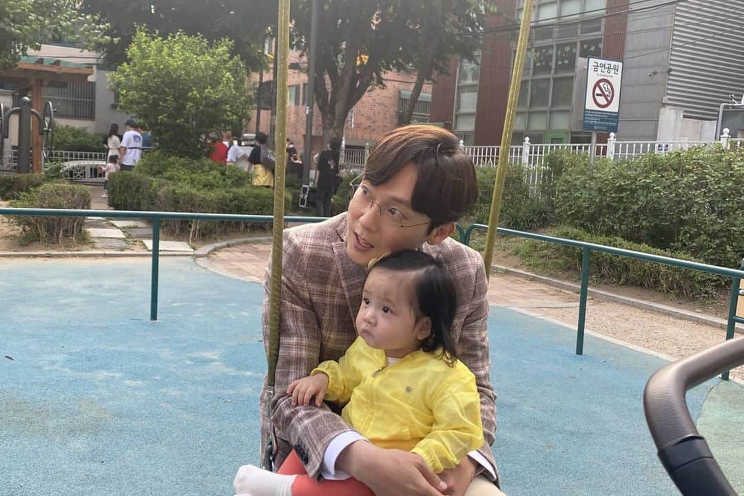 のインスタグラム：「오늘도 열심히 본방사수!! 도아 보러 오세요~ #오마이베이비」