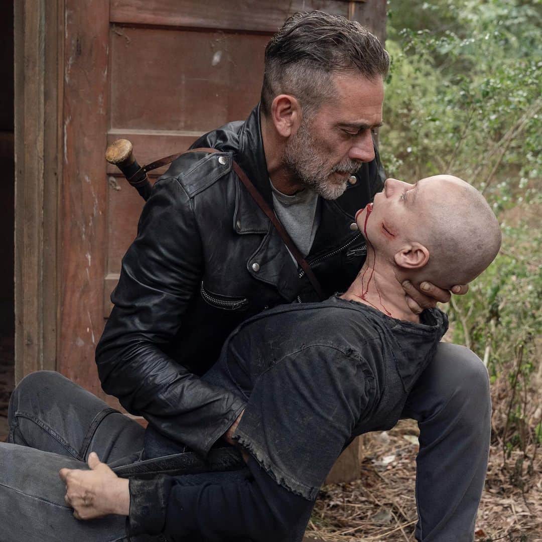 The Walking Deadさんのインスタグラム写真 - (The Walking DeadInstagram)「The Walking Dead is proving that there's still plenty of life left in the series yet, as the AMC drama's tenth season has remained a big hitter in the US ratings.  Although broadcast TV ratings have dipped in general over the years, including for The Walking Dead, the show is still outperforming other scripted shows on US cable networks and has now emerged as the top-rated cable drama on US TV for the 2019-20 season. According to The Hollywood Reporter, The Walking Dead season 10 averaged 5.4 million viewers per episode, with a 1.9 rating among adults 18-49. The show also ranks 11th among all primetime shows measured by Nielsen this television season. . . . #TWD #TheWalkingDead #WalkingDead」6月4日 4時26分 - thewalkingdeadamc