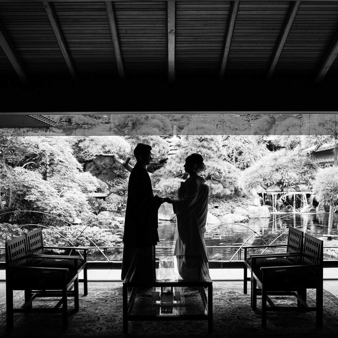 The KAMAKURA WEDDINGさんのインスタグラム写真 - (The KAMAKURA WEDDINGInstagram)「秋の訪れを感じる９月の「隠れ里車屋」で１日１組様限定の結婚式。ふたりらしく、ゲストへの感謝を伝えたもてなしのひととき。 HPの結婚式レポートも是非ご覧ください。 https://kamakura-wedding.jp/report/  #鎌倉#湘南#鎌倉散歩#和婚#鶴岡八幡#鎌倉結婚式#結婚式#プレ花嫁#ウェディング#結婚式準備#花嫁#着物#和装#鎌倉gram#神前式#日本中のプレ花嫁さんと繋がりたい#披露宴#挙式#結婚式レポ#大人婚#花嫁準備#ブライダルフェア#オリジナルウェディング#人前式#ブライダル#ウエディング#ウェディングレポート#婚礼料理」6月4日 6時17分 - thekamakurawedding