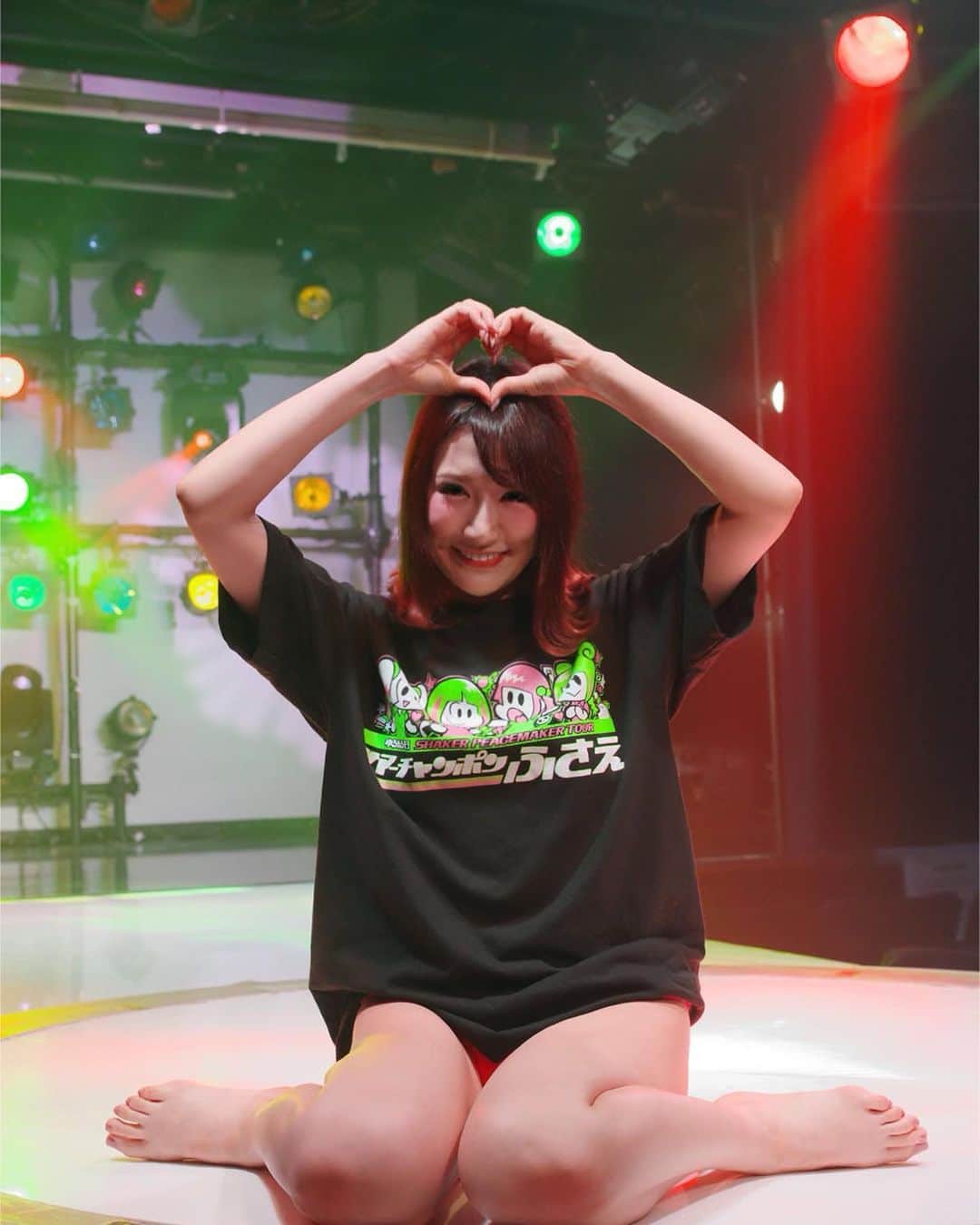 小峰みこさんのインスタグラム写真 - (小峰みこInstagram)「. 5/30のライブ撮影会最終日のお写真…♡ きれいに撮っていただいてありがとうございます😌 これは一生の思い出🍀 (撮影者様側、劇場側掲載許可済) . #川崎ロック座 #LIVE撮影会 #脱衣舞 #拍照 #촬영 #strip #dance #japanesegirl #love #指はーと」6月4日 6時27分 - mico_19911201