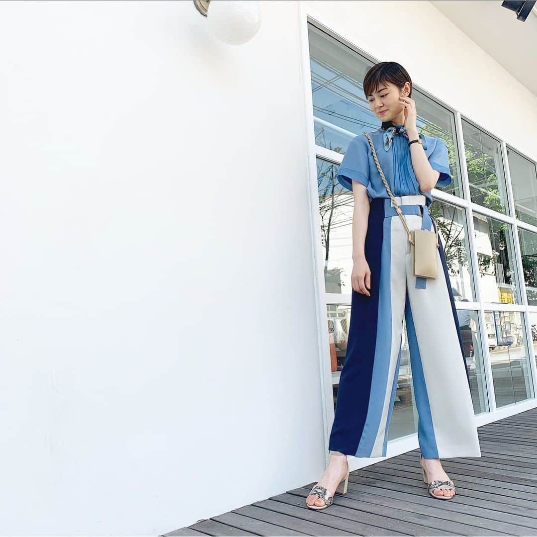 中島彩香のインスタグラム：「. この日は @united_tokyo のお洋服でコーデ… 最近は明るい色のお洋服が着たくなります🌞❤︎ . #ootd」