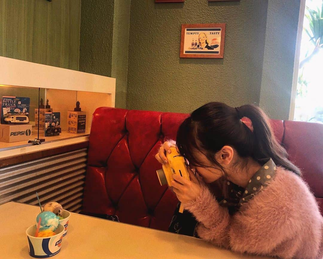 橋本乃依さんのインスタグラム写真 - (橋本乃依Instagram)「・ 📸👧🍨🤍 撮ってるところを撮られてるわたっし  #bluesealicecream #cafe #cafestagram #café #blueseal #cafeteller #過去pic」6月4日 11時23分 - noihashimoto_official