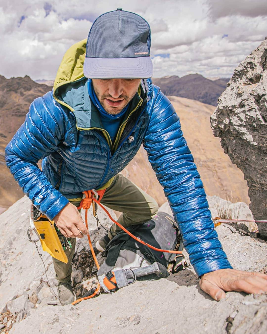 シャーロット・デュリフさんのインスタグラム写真 - (シャーロット・デュリフInstagram)「People at @mountainhardwear  have been a great support, especially for our last trip to Peru 🇵🇪 . From helping us get there and equipping us with the best technical clothing and camping/hiking equipment, they were a big part of our adventure. . 🖊 We wrote the story of it on their blog, with deeper insights of the all experience. You can read it here : https://blog.mountainhardwear.com/discovery-in-the-andes-d…/ . For the video of the trip, check it out on @petzl_official 's Youtube here : https://youtu.be/2quugpJRAms . Pictures by @joshlrsn @coldhousemedia」5月21日 3時00分 - chadurif