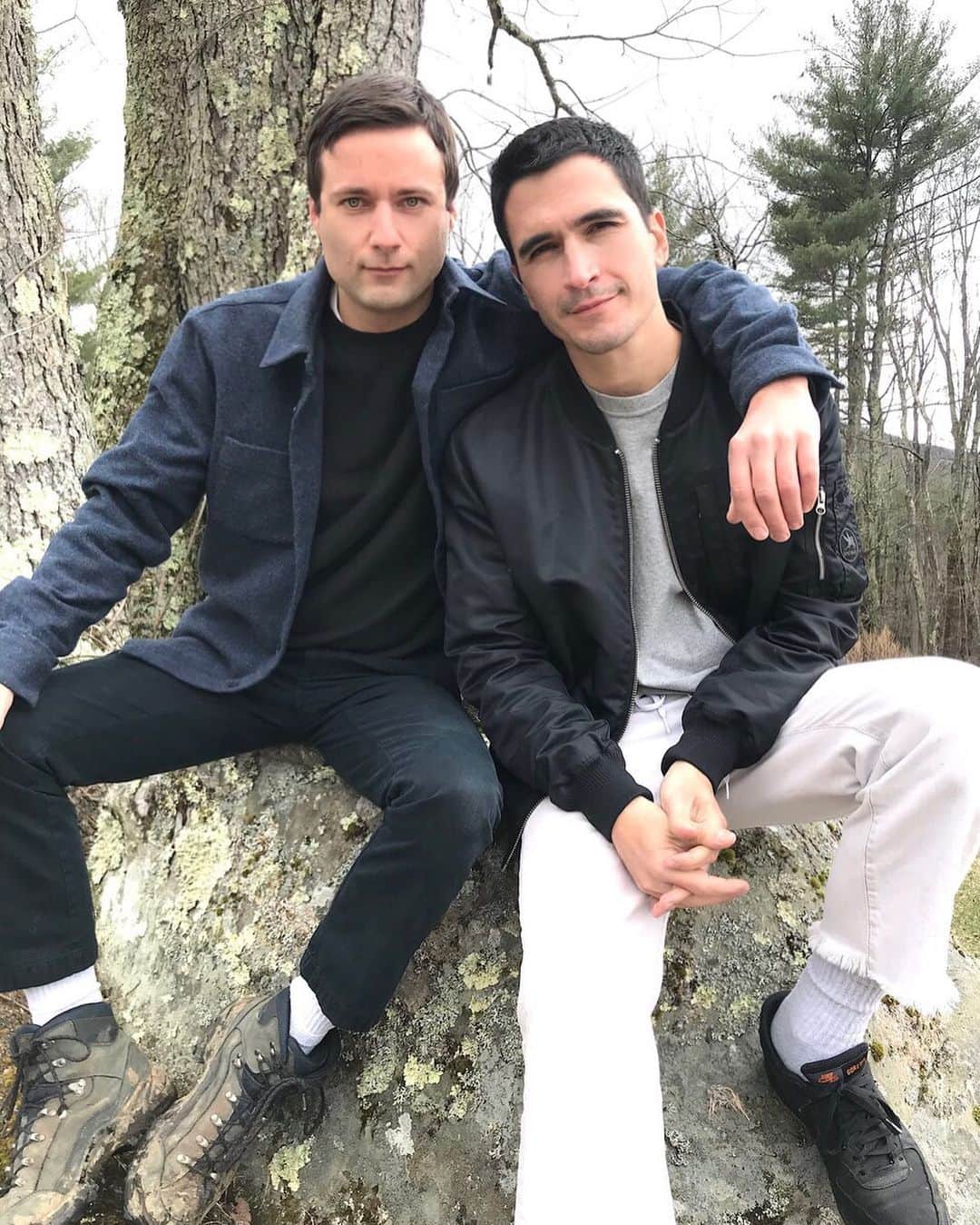 Bergdorf Goodmanさんのインスタグラム写真 - (Bergdorf GoodmanInstagram)「Bergdorf Goodman's Designers At Home series continues with @proenzaschouler design duo Jack McCollough and Lazaro Hernandez, who have been quarantined together at their home in the Berkshires. "We feel lucky to have been able to spend the entire quarantine period up at our country house in the Berkshires of Massachusetts, where we also have a little studio. From up here, we have been putting the finishing touches on our Resort collection as well as starting to work on the Spring 2021 collection, which we will show in some form or another in September. It has been an interesting time finding new ways of working and doing what we love doing while not having access to our main studio in New York. Our team has done an amazing job of getting the work done from the comfort of their own homes and although it is a scary and uncertain moment for everyone, we feel that when we are all on the other side of this, we will be stronger than ever and ready to face the new world we will all be entering—one that hopefully feels more sustainable, more thoughtful, slower, and filled with real, authentic beauty." #BGDesignersAtHome」5月21日 4時02分 - bergdorfs