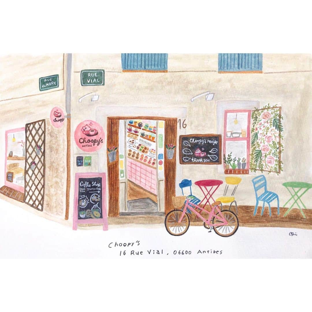 Apricots Artのインスタグラム：「Best cafe in Antibes🧁☕️⛵️ . ビーガンやグルテンフリーなのに、ここのごはんは全部とってもおいしくてすっかりリピーター🤤❣️ . Illusted by Yuri #choopys #apricotsart #妄想お出かけ」