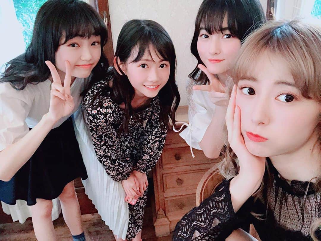 生田衣梨奈さんのインスタグラム写真 - (生田衣梨奈Instagram)「♡15期メンバー♡﻿ 山﨑愛生ちゃん﻿ ﻿ ﻿ めいちゃんはお話して結構印象変わったかも！﻿ すごくアニメとか可愛いものが大好き！！﻿ ﻿ ﻿ 前に1時間半、新幹線でずっと隣で遊んだり﻿ いろんなお話をしてくれる事がおおい🥺💖﻿ ﻿ パンダさんが大好きで、﻿ 15期メンバーのイベントの司会をした時﻿ めいちゃんのパンダさんを存分に出していいよって﻿ いったらすごいニコニコしてた🤩﻿ ﻿ ﻿ めいちゃんは、えり的にMCで癒してくれるかも﻿ あと白いワンピースを着てほしい！﻿ ﻿ ﻿ 本日5月20日は。。。﻿ ﻿ モーニング娘。’19 コンサートツアー秋 ~KOKORO&KARADA~FINAL﻿ ﻿ 発売日！！！！！！！！！﻿ ﻿ ﻿ ﻿ #morningmusume20﻿ #モーニング娘20﻿ #えりぽんかわいい﻿ #顔面国宝﻿ #かわいい﻿ #アイドル﻿ 存在が #インスタ映え﻿ #大好き﻿ #山﨑愛生﻿ #めいちゃん産みたかった﻿ #love﻿ #パンダ さん﻿ #panda さん﻿ #onepiece﻿ #white﻿ #black﻿ #anime」5月20日 20時00分 - erina_ikuta.official