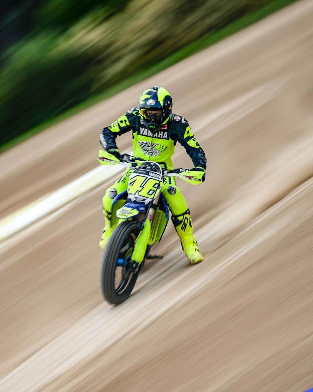 バレンティーノ・ロッシさんのインスタグラム写真 - (バレンティーノ・ロッシInstagram)「Training at the Ranch  Some great shot from @camilss  @vr46ridersacademyofficial」5月20日 20時05分 - valeyellow46