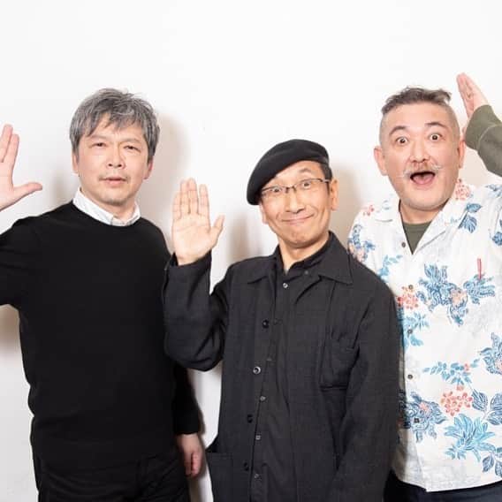 三上市朗のインスタグラム：「先着50名、パソコンのみ！「大田王エクスペリメント」！！ 5/23(土)21:00〜、 大田王［川下大洋＋三上市朗＋後藤ひろひと］が、ネットでパーティをします。何をやるかは当日のお楽しみ。バーチャルにひとつの場所に集まって、皆さんと一緒に楽しい時間を過ごそうという企画。どれだけ面白くなるか、それは我々にもわからない「実験」。その時 Party Space に入れた人だけ立ち会える、ゆるゆるの企画です。 5/23(土)21:00に、URLを以下の場所に貼るので、パソコンでそこをクリックして下さい。先着50名のみ。無料です。１時間程度で終了。（スマートフォン不可） ◎Facebook＝https://www.facebook.com/daitao2014/ ◎Twitter＝https://twitter.com/doccapking97 入れなかった方はごめんなさい、映像なども残しません。その場限りの実験パーティです。どうぞ飲みながら参加して下さい。 #大田王」