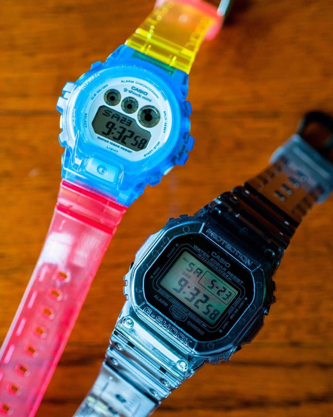 ビームスさんのインスタグラム写真 - (ビームスInstagram)「G-SHOCK & g-shock mini “CLEAR COLLECTION” the 2nd !  昨年大好評だったスケルトンの第2弾！ G-SHOCK × BEAMS「DW5600」ブラックのスケルトンは遊び心がありながら都会的な印象 g-shock mini × BEAMS BOY「GMN691」はマルチカラーのスケルトン。コーディネートのアクセントに。 5/20（水）よりビームス公式オンラインショップにて予約スタート！  @gshock_jp @beams_mens_casual @beams_boy_harajuku  #gshock #gshockmini #dw5600 #gmn691」5月20日 20時34分 - beams_official