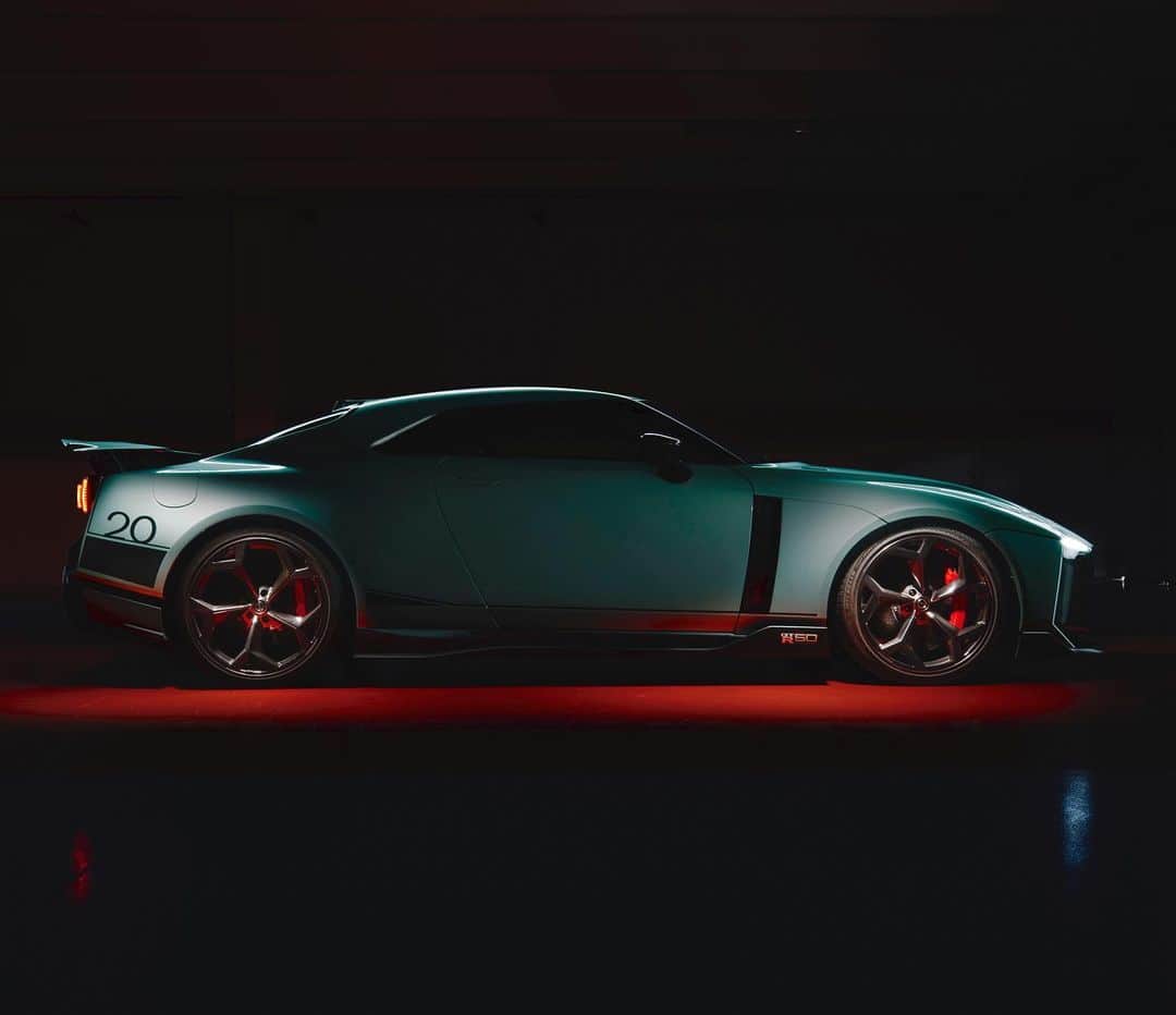 Nissanさんのインスタグラム写真 - (NissanInstagram)「Watch the virtual premiere of the first production-model #Nissan GT-R50 by @italdesign_official now! This is the first of 50 custom cars being made to celebrate our 50 years of #GTR heritage. Click the link in bio to watch!」5月20日 20時28分 - nissan