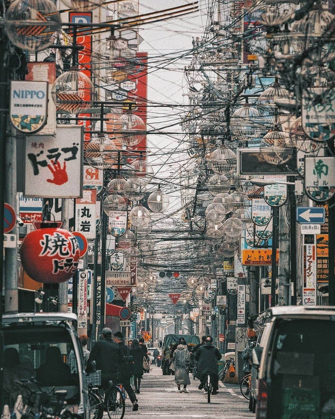 Berlin Tokyoのインスタグラム：「The atmosphere of Osaka in the morning before the city wakes up. . . . #hellofrom #osaka #japan」