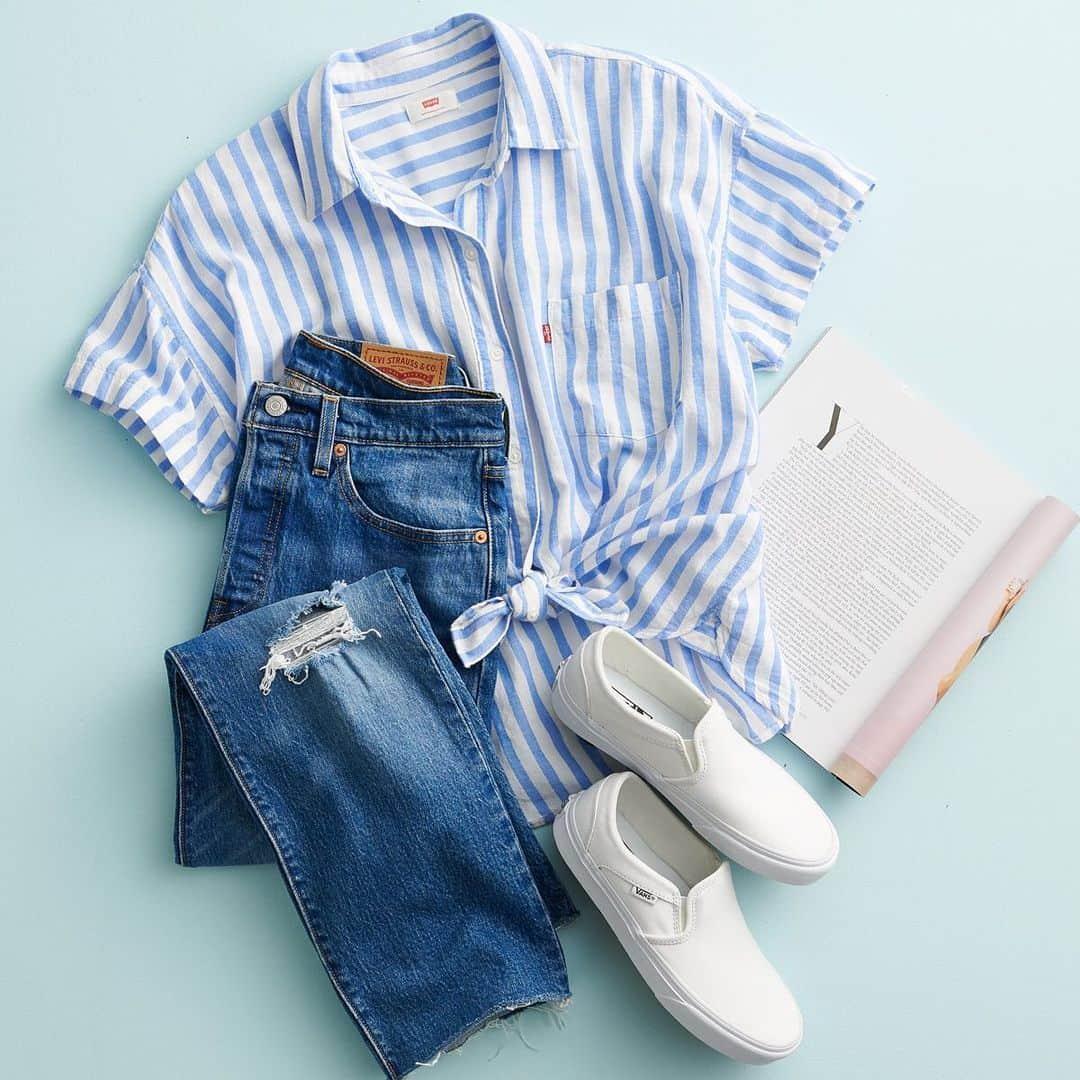 ロック&リパブリックのインスタグラム：「Happy 501 Day! ❤️ Celebrate the anniversary of Levi’s classic style with a new pair of jeans. #Kohls」
