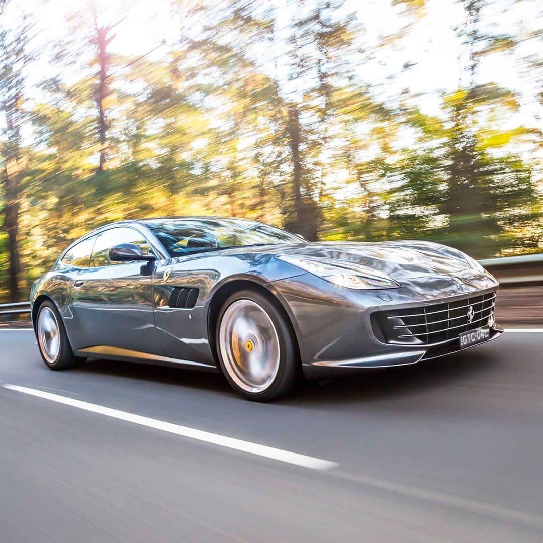 フェラーリさんのインスタグラム写真 - (フェラーリInstagram)「The #FerrariGTC4Lusso puts passengers at the centre of every experience. Its spacious cabin and incredible V12 make every ride a luxuriously powerful occasion. #Ferrari #DreamCar」5月21日 0時00分 - ferrari