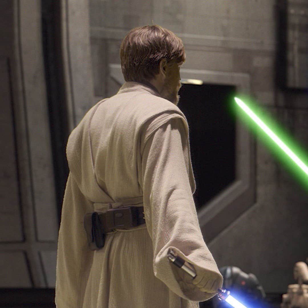 スター・ウォーズさんのインスタグラム写真 - (スター・ウォーズInstagram)「General Kenobi prepares to clash against his enemy. What’s your favorite lightsaber duel from the Star Wars prequels?」5月21日 1時06分 - starwars