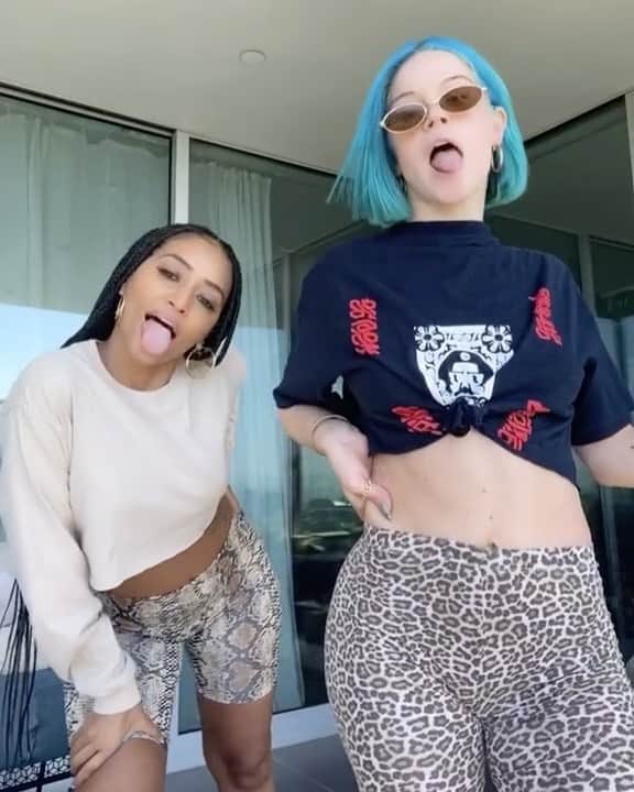 メジャー・レーザーのインスタグラム：「lazer gyals x @beyonce x @theestallion is what we all needed 🙌🏽」