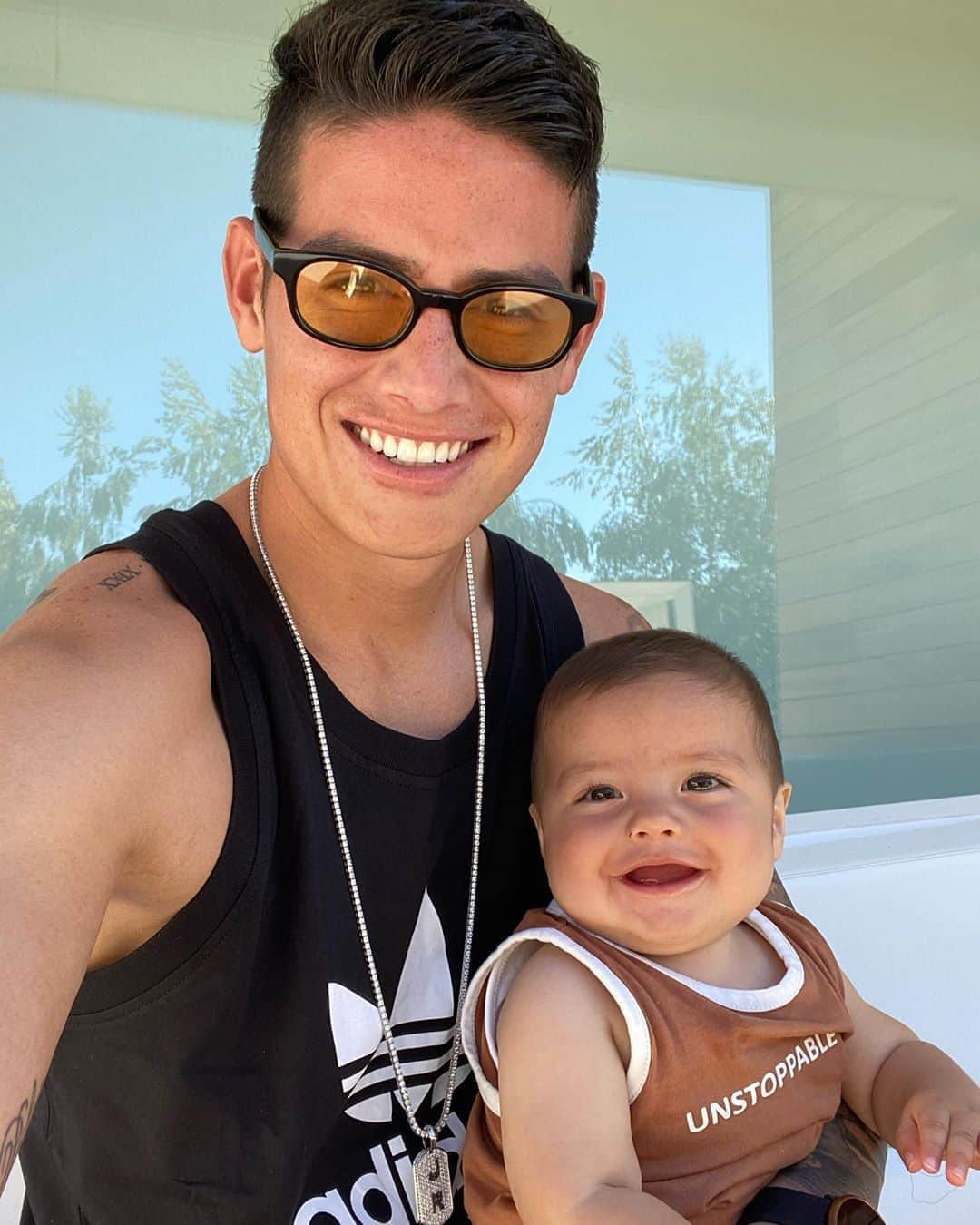 ハメス・ロドリゲスのインスタグラム：「😄😎」