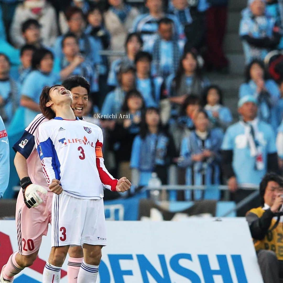 FC東京オフィシャルグッズさんのインスタグラム写真 - (FC東京オフィシャルグッズInstagram)「3️⃣ 🔵HISTORY OF MORISHIGE MASATO🔴 FC東京で11年目のシーズンに突入している #森重真人 選手!!🙌 . クラブ最古参の選手となる森重選手のFC東京でのこれまでを、オフィシャルカメラマンの方が特に印象に残っている33枚の写真とともに振り返ります!!😆part.2 photo by Kenichi Arai @masatomorishige  @fctokyoofficial  #森重真人 #HBD #リスペクトを込めた #記念企画 #数々の盟友との共闘対戦 #春のおでん祭り #FC東京 #fctokyo #tokyo」5月21日 12時23分 - fctokyoofficial