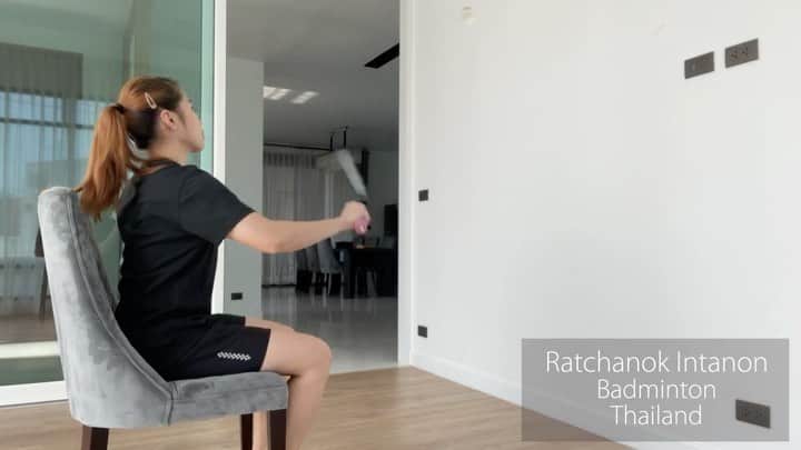 ラチャノック・インタノンのインスタグラム：「นอกจากซ้อมแล้ว ก็ต้องมีวินัยในการล้างมือบ่อยๆ แบบเมย์กันด้วยนะคะ ✌🏻 Sanitize your hands like an Olympian.  #VisaAmbassador Proud to be on #teamvisa @VisaThailand #stayhome #stayhealthy」